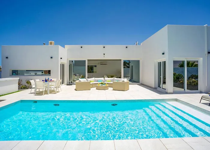 Bolboreta By * Teguise (Lanzarote)